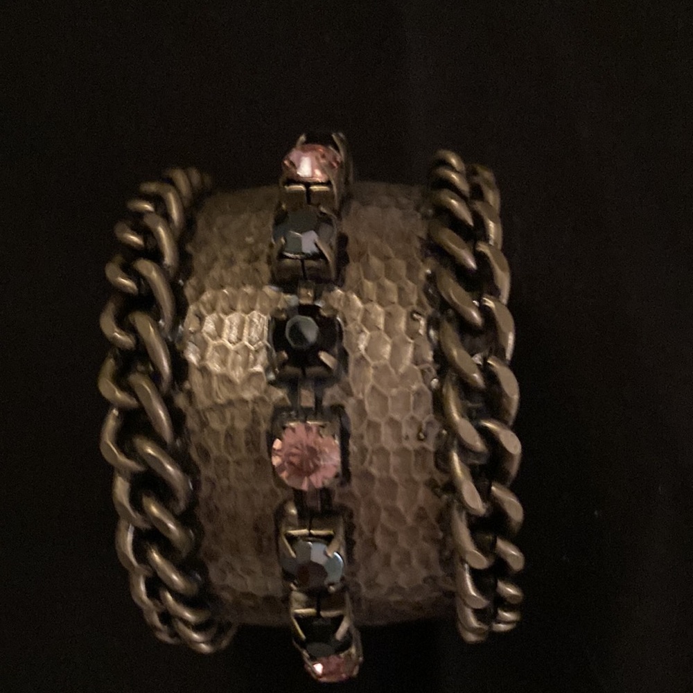 Bronze slip on heavy metal bracelet - Picture 5 of 5